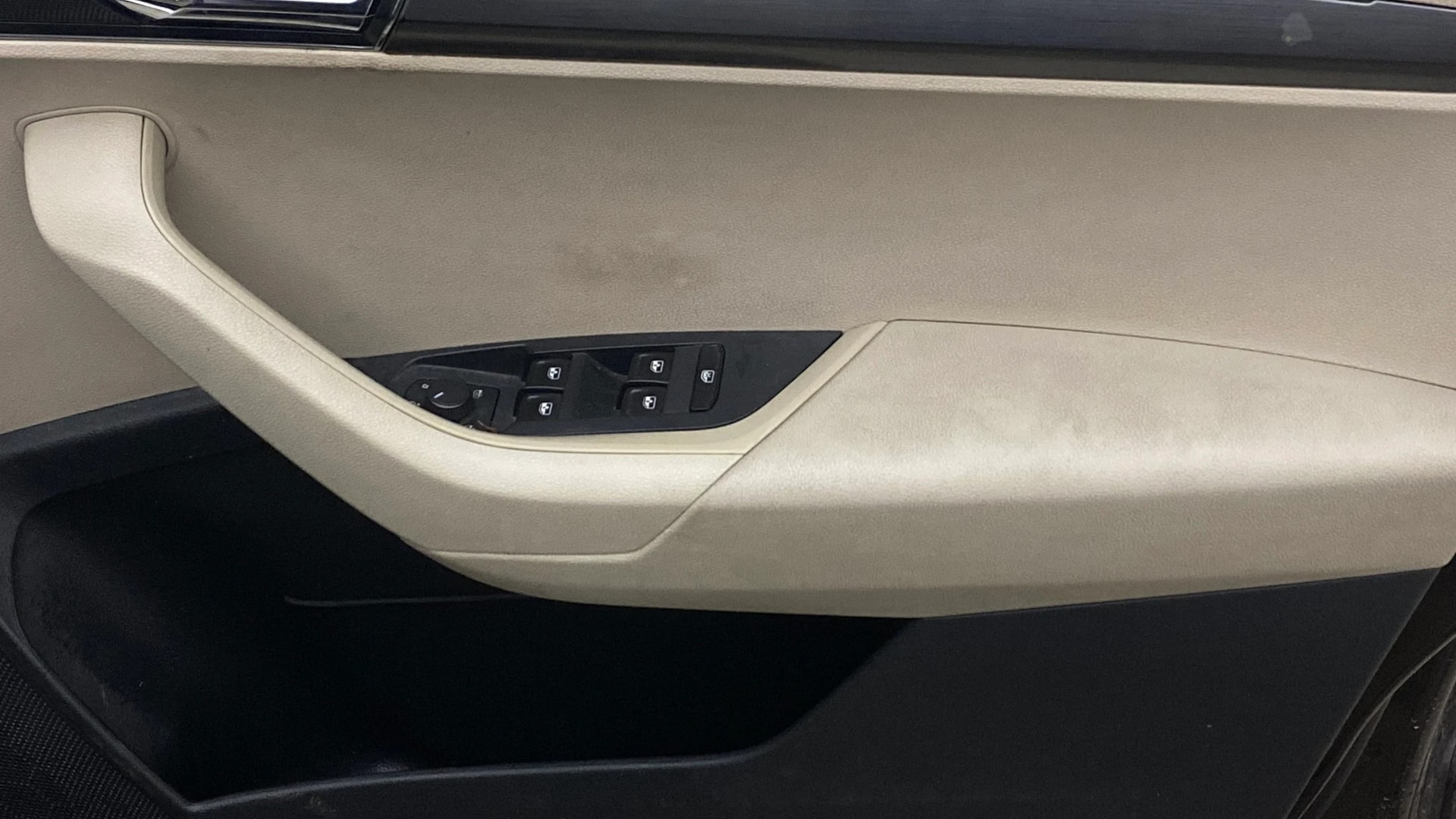 View 2021 Skoda Karoq Style AT Image 40 Used 2021 Skoda Karoq Style AT Image 40