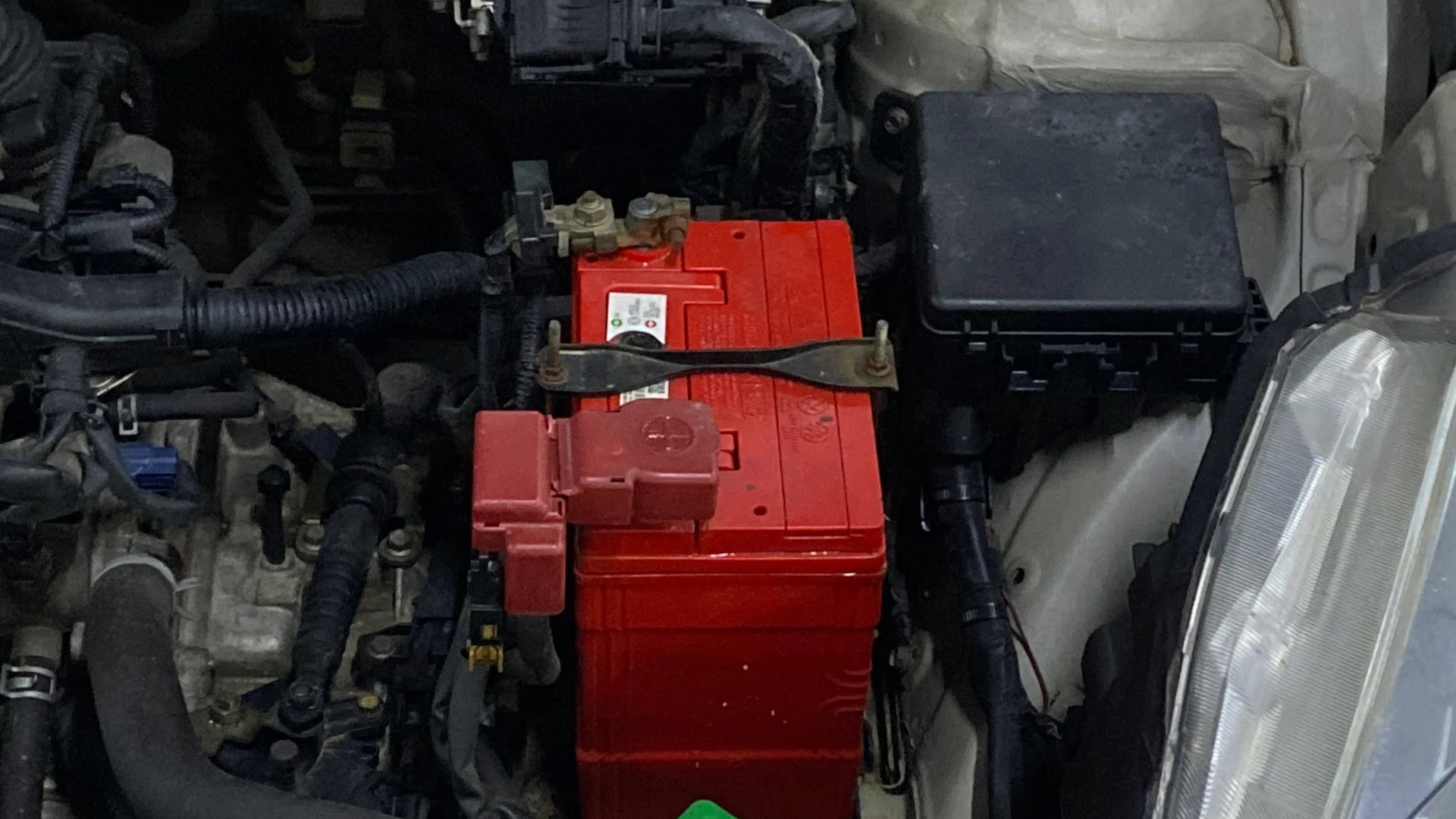 View 2018 Maruti Suzuki 1000 Base Variant Image 13 Used 2018 Maruti Suzuki 1000 Base Variant Image 13