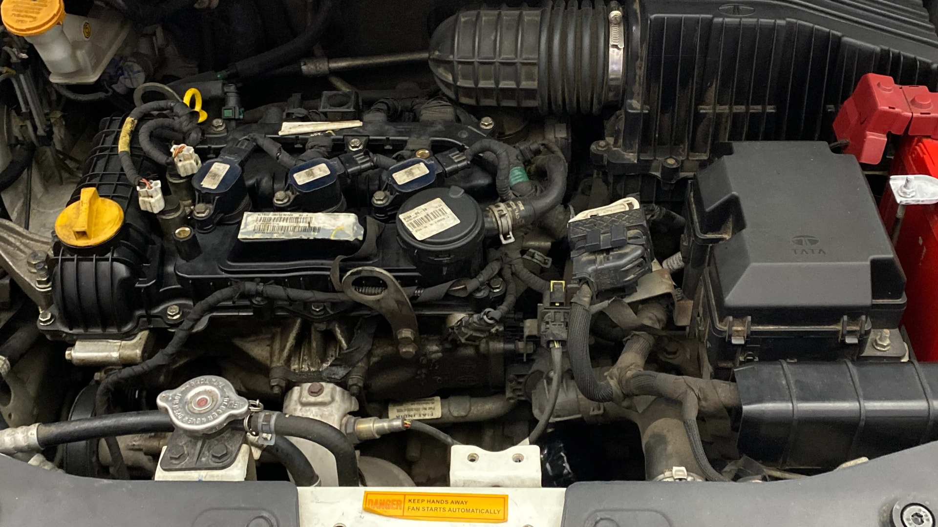 View 2021 Tata Altroz XM Plus Petrol Image 40 Used 2021 Tata Altroz XM Plus Petrol Image 40