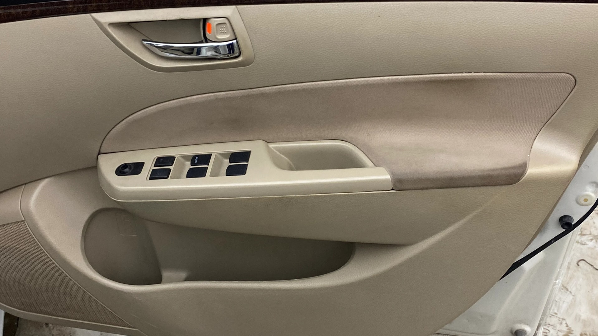 View 2014 Maruti Suzuki 1000 Base Variant Image 32 Used 2014 Maruti Suzuki 1000 Base Variant Image 32