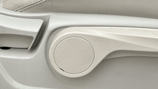 View Mahindra XUV300 Image 18 Used Mahindra XUV300 Image 18