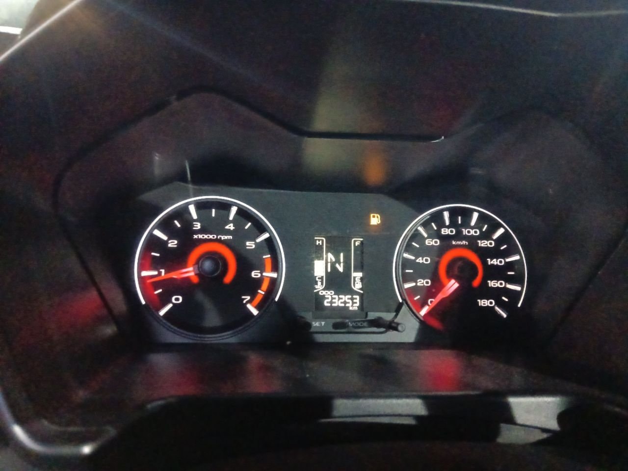 View 2020 Mahindra KUV100 K2 Petrol BS IV Image 33 Used 2020 Mahindra KUV100 K2 Petrol BS IV Image 33