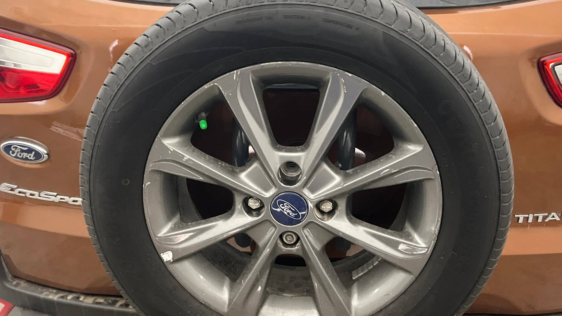 View 2020 Ford EcoSport 1.5 TDCi Diesel Ambiente BS IV Image 25 Used 2020 Ford EcoSport 1.5 TDCi Diesel Ambiente BS IV Image 25