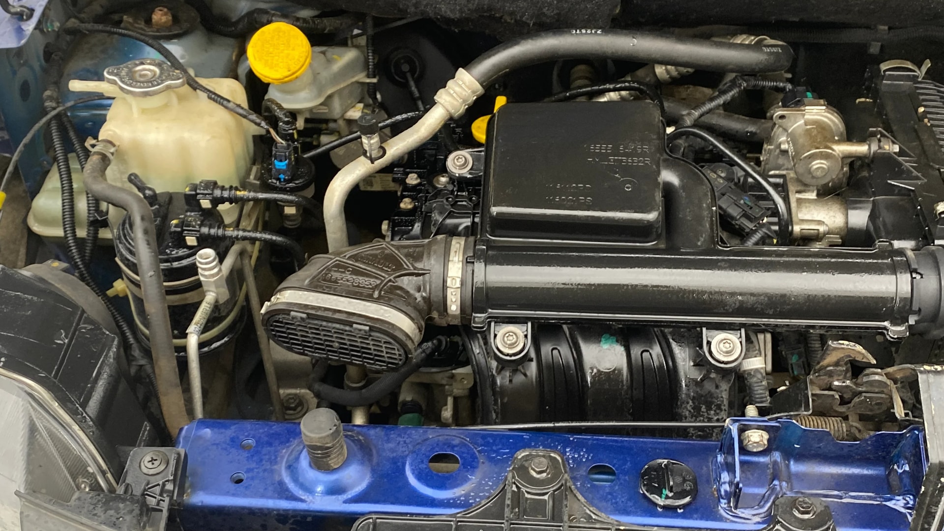 View 2020 Renault Triber RXT AMT Image 3 Used 2020 Renault Triber RXT AMT Image 3