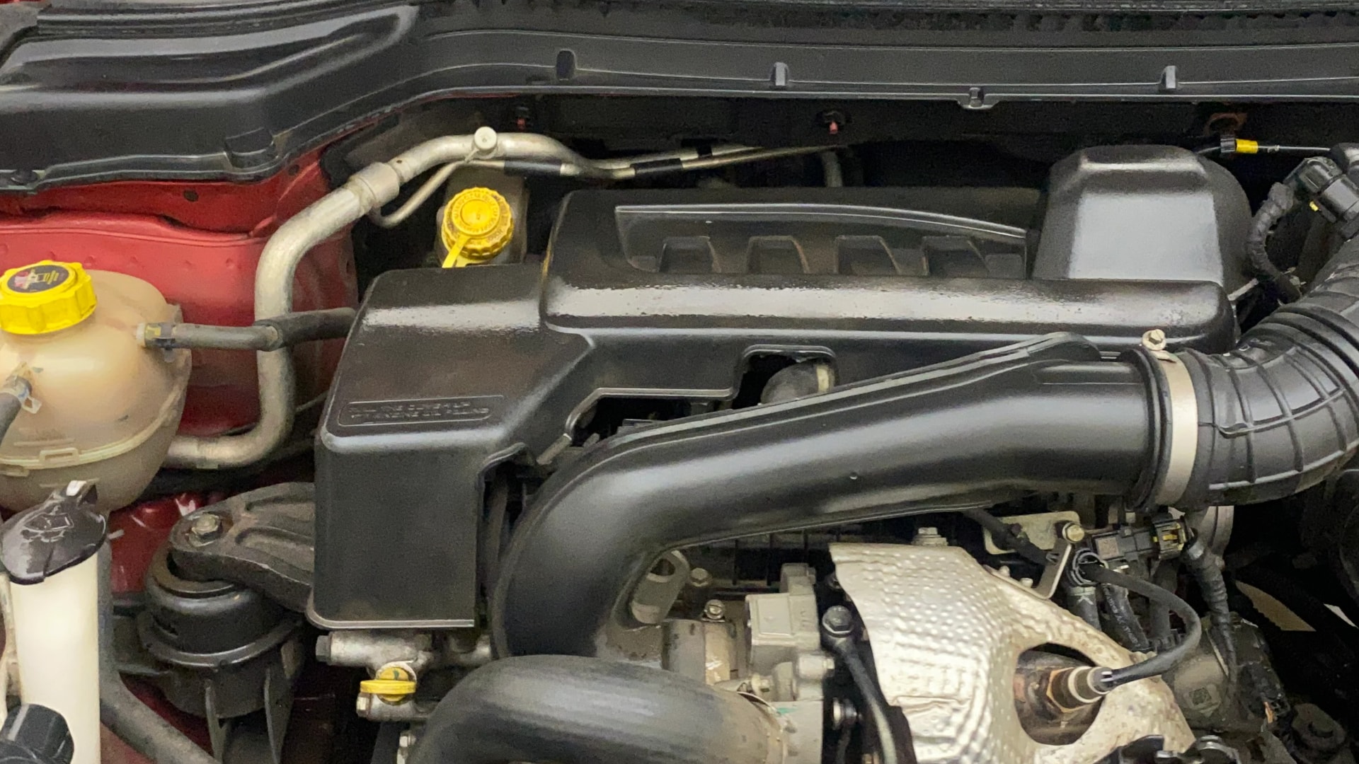 Used 2023 Mahindra XUV300 Used 2023 Mahindra XUV300
