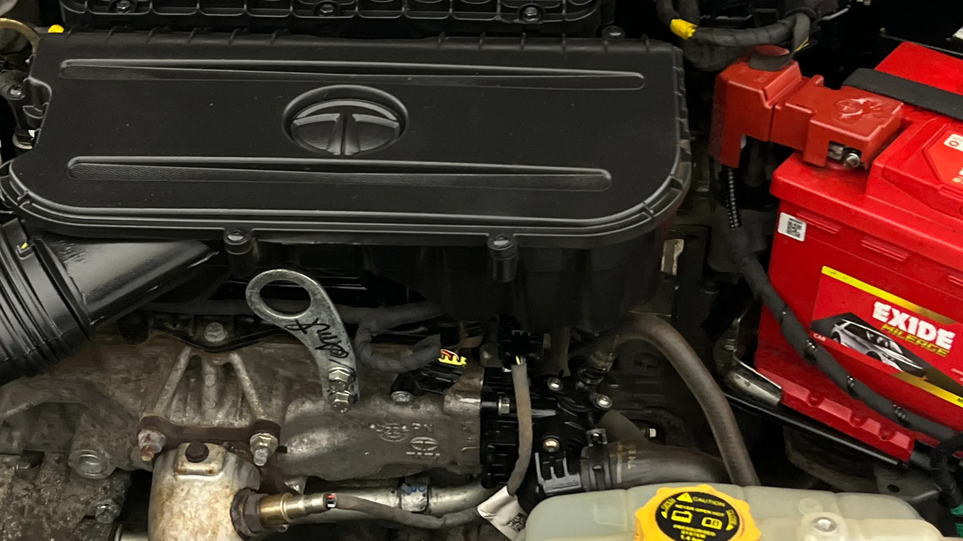 View 2023 Tata Tigor XE Diesel Image 13 Used 2023 Tata Tigor XE Diesel Image 13