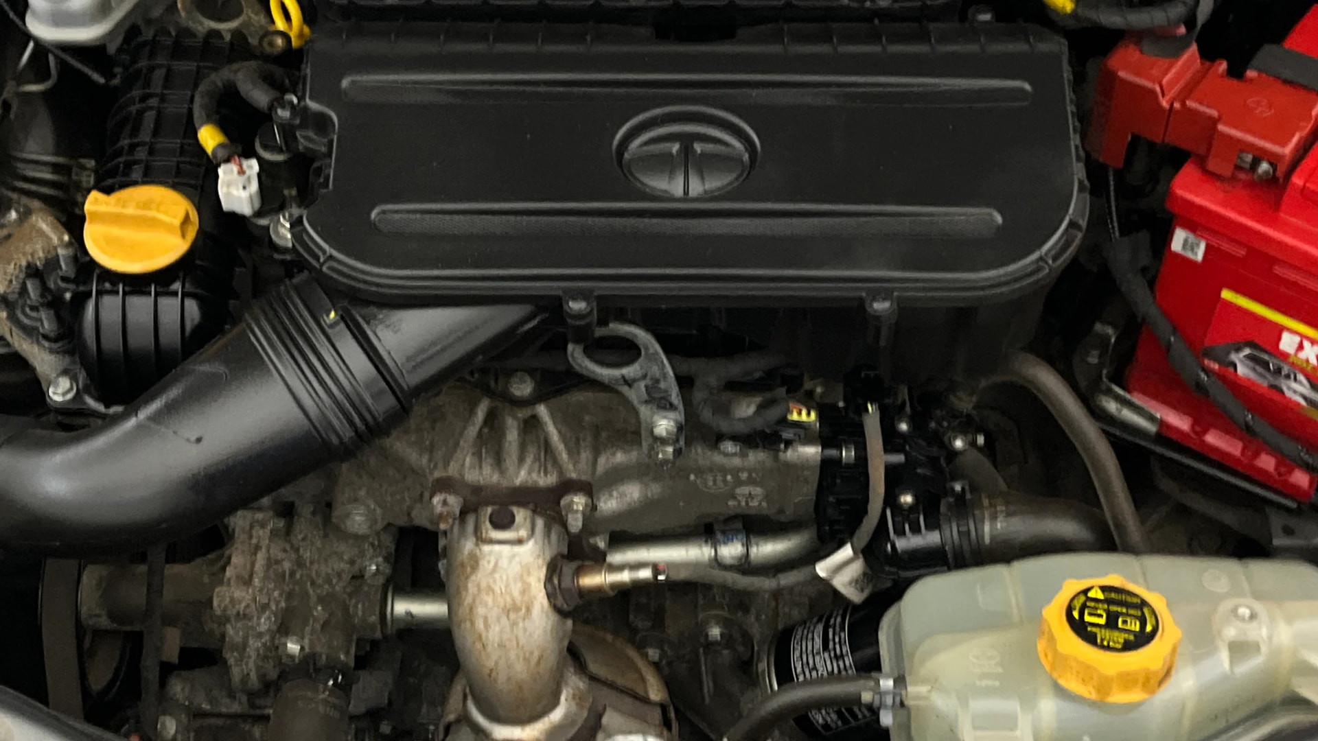View 2023 Tata Tigor XE Diesel Image 42 Used 2023 Tata Tigor XE Diesel Image 42