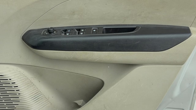 View Renault Triber Image 39 Used Renault Triber Image 39