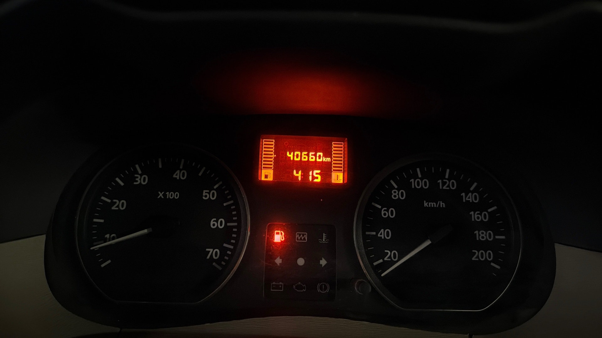 Used 2015 Nissan Terrano Used 2015 Nissan Terrano
