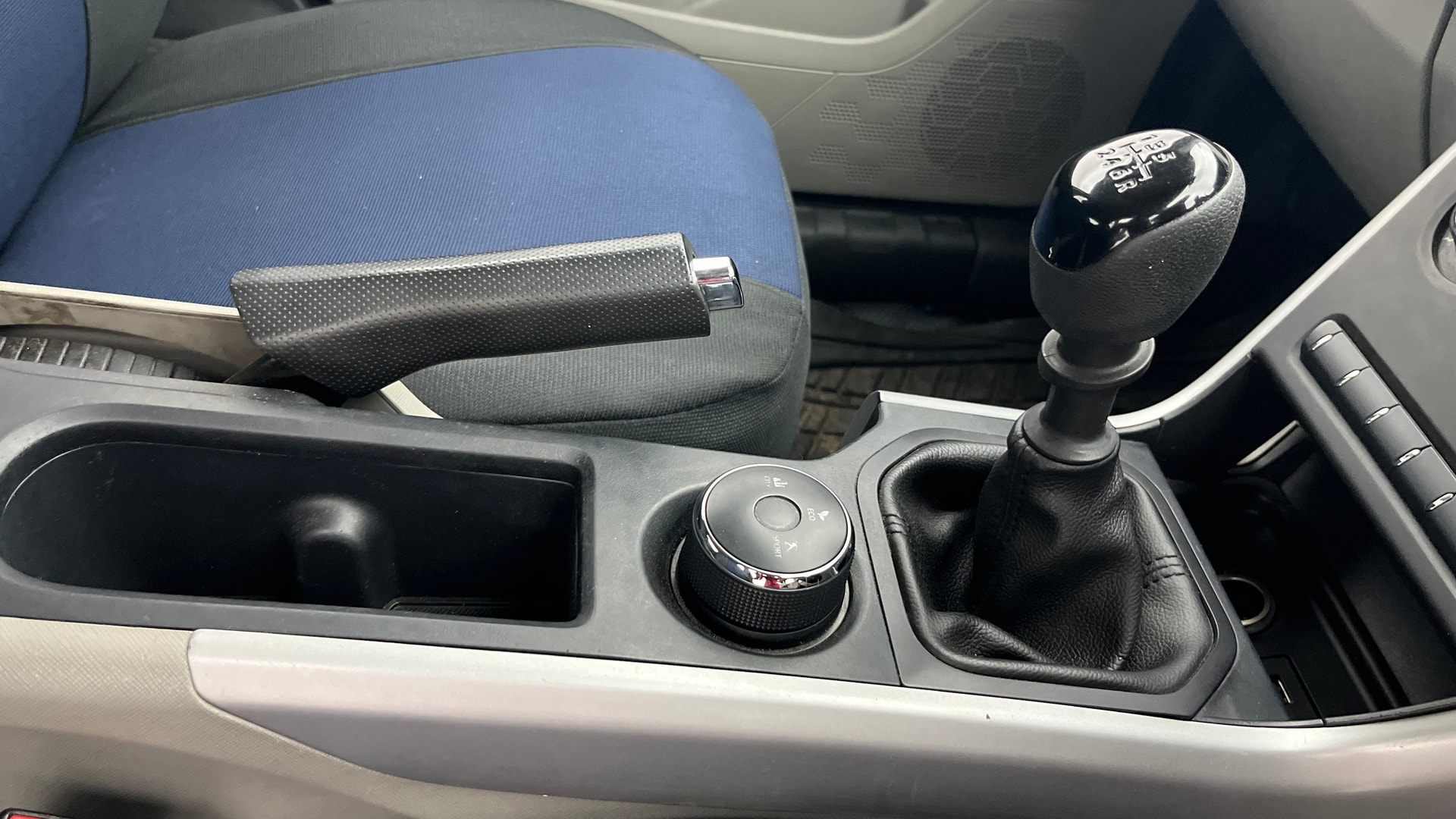 View 2019 Tata Nexon Revotron XM Image 39 Used 2019 Tata Nexon Revotron XM Image 39