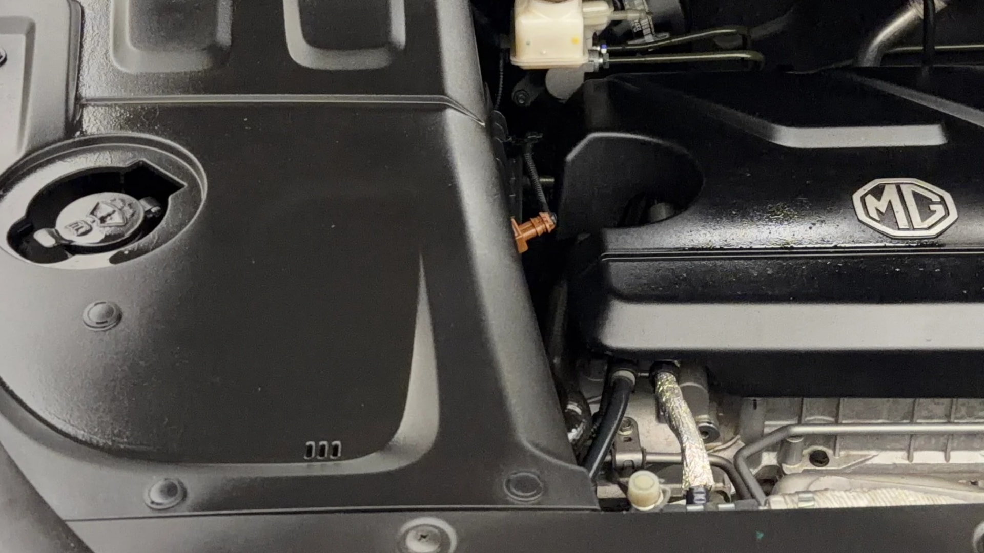 View 2024 MG Hector Plus Savvy Pro 6 Seater CVT Petrol Image 3 Used 2024 MG Hector Plus Savvy Pro 6 Seater CVT Petrol Image 3