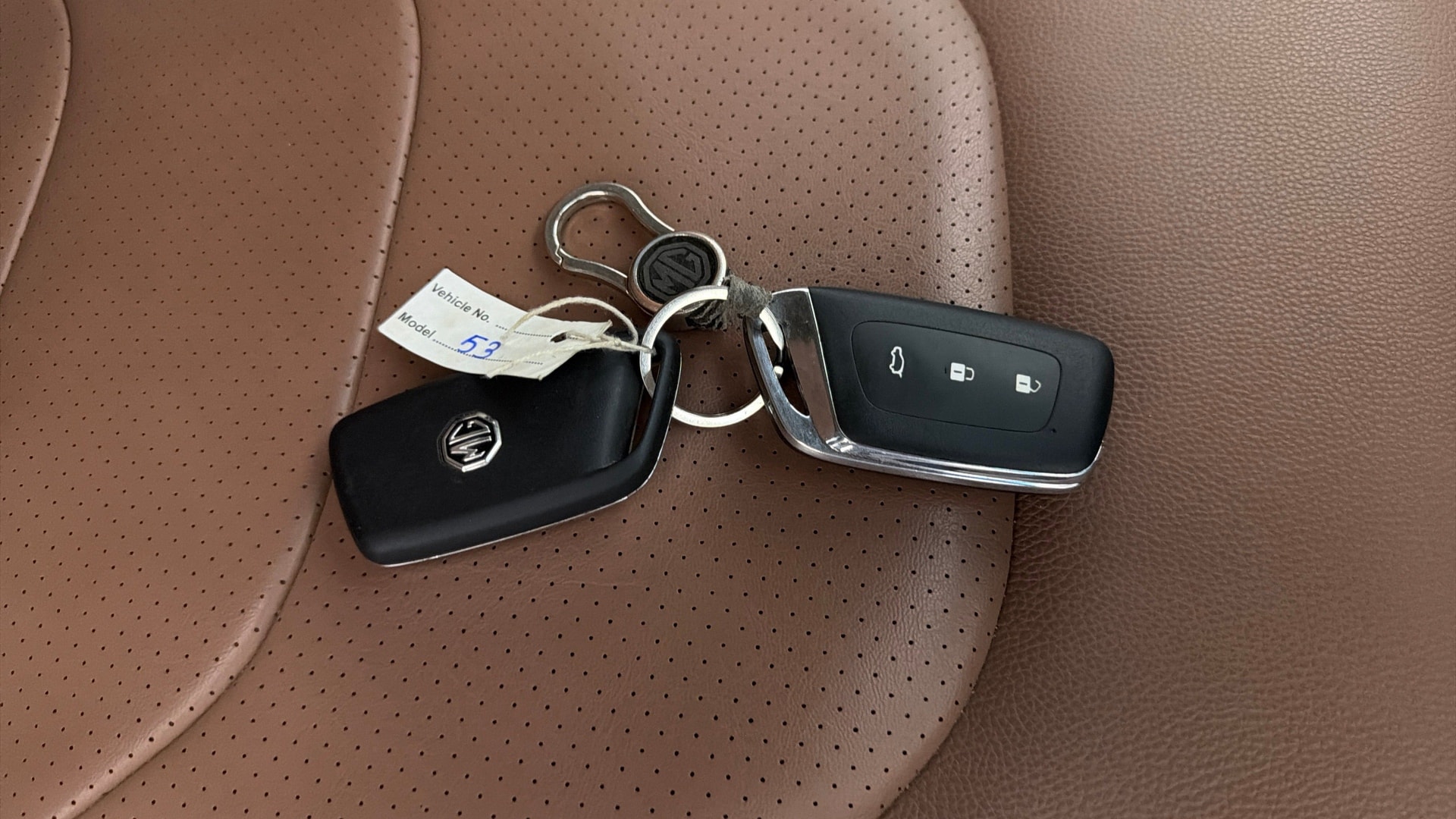 Used 2024 MG Hector Plus Used 2024 MG Hector Plus