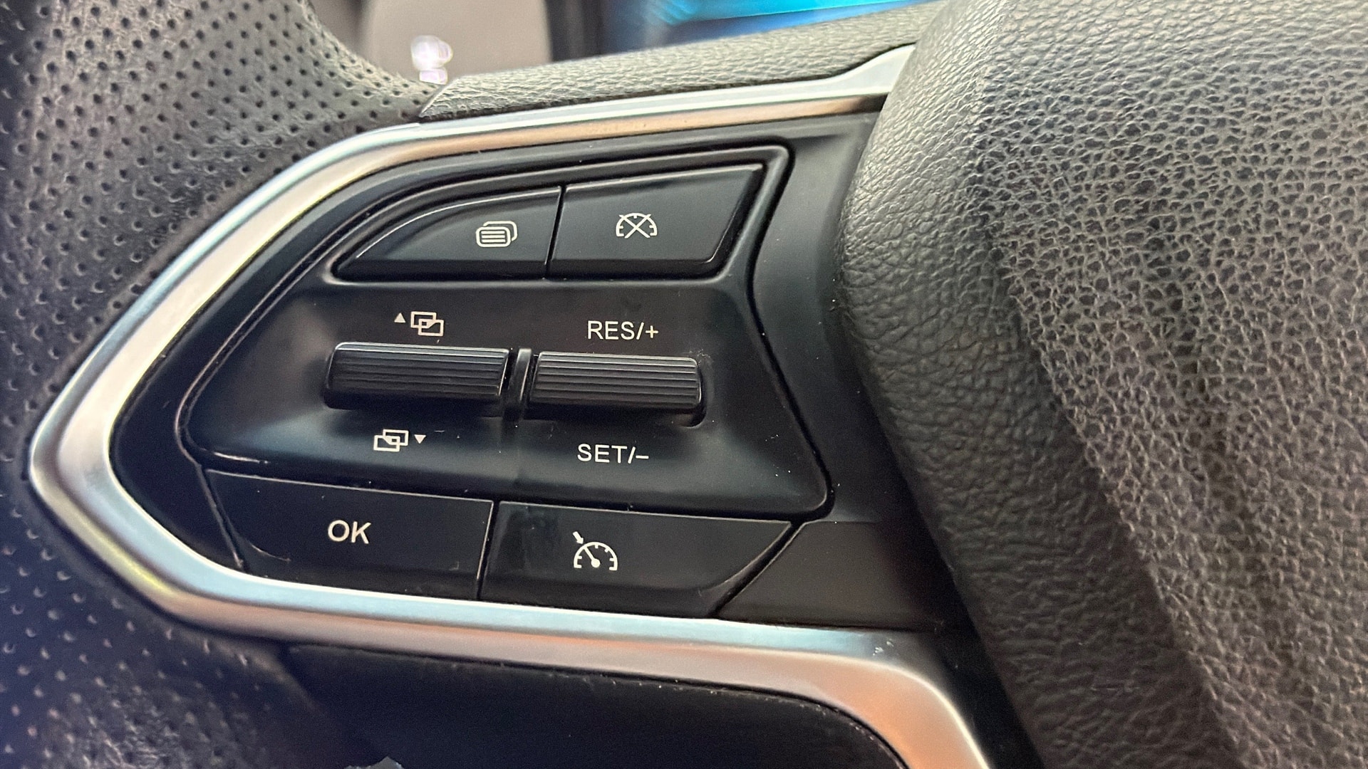 Used 2024 MG Hector Plus Used 2024 MG Hector Plus