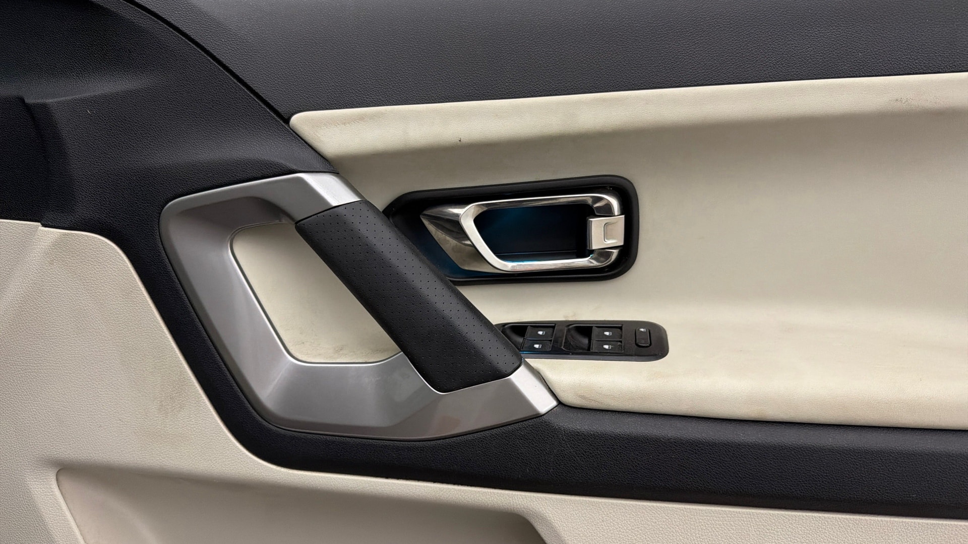 Used 2022 Tata Safari Used 2022 Tata Safari