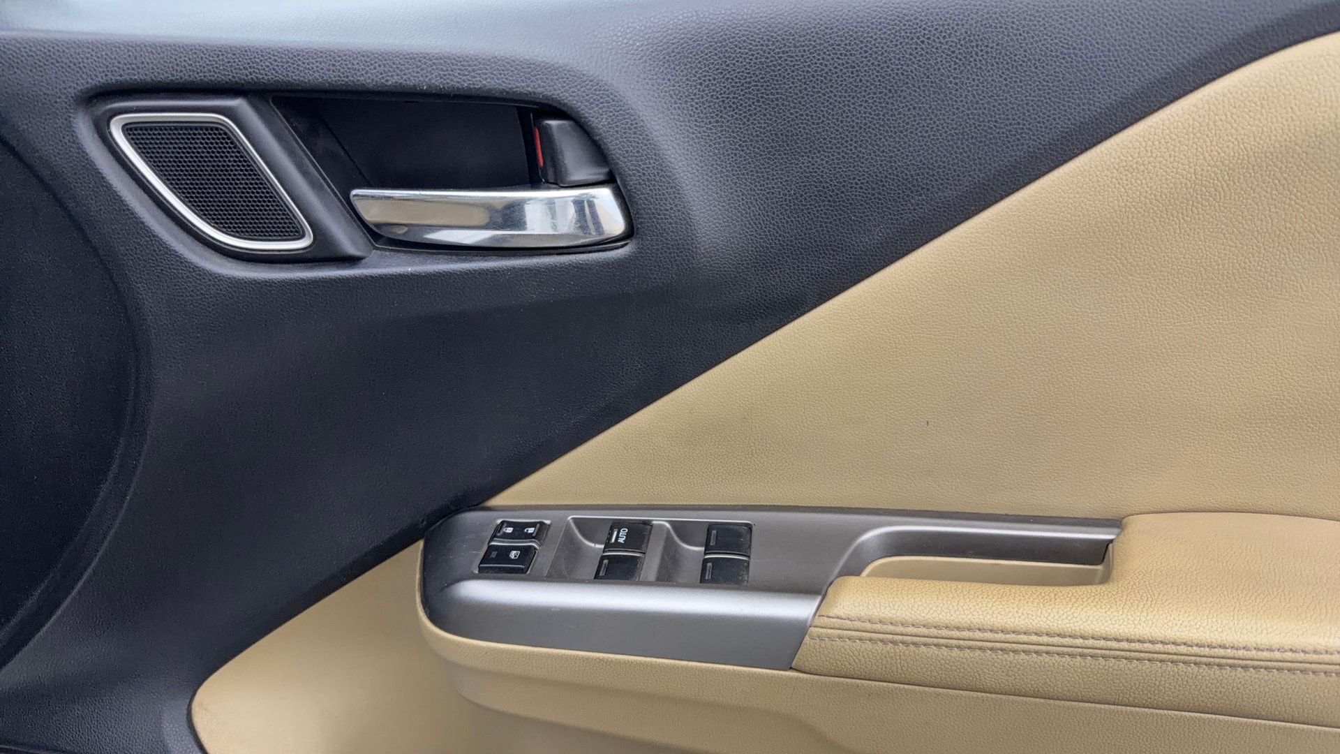 View 2018 Honda City ZX CVT Image 35 Used 2018 Honda City ZX CVT Image 35