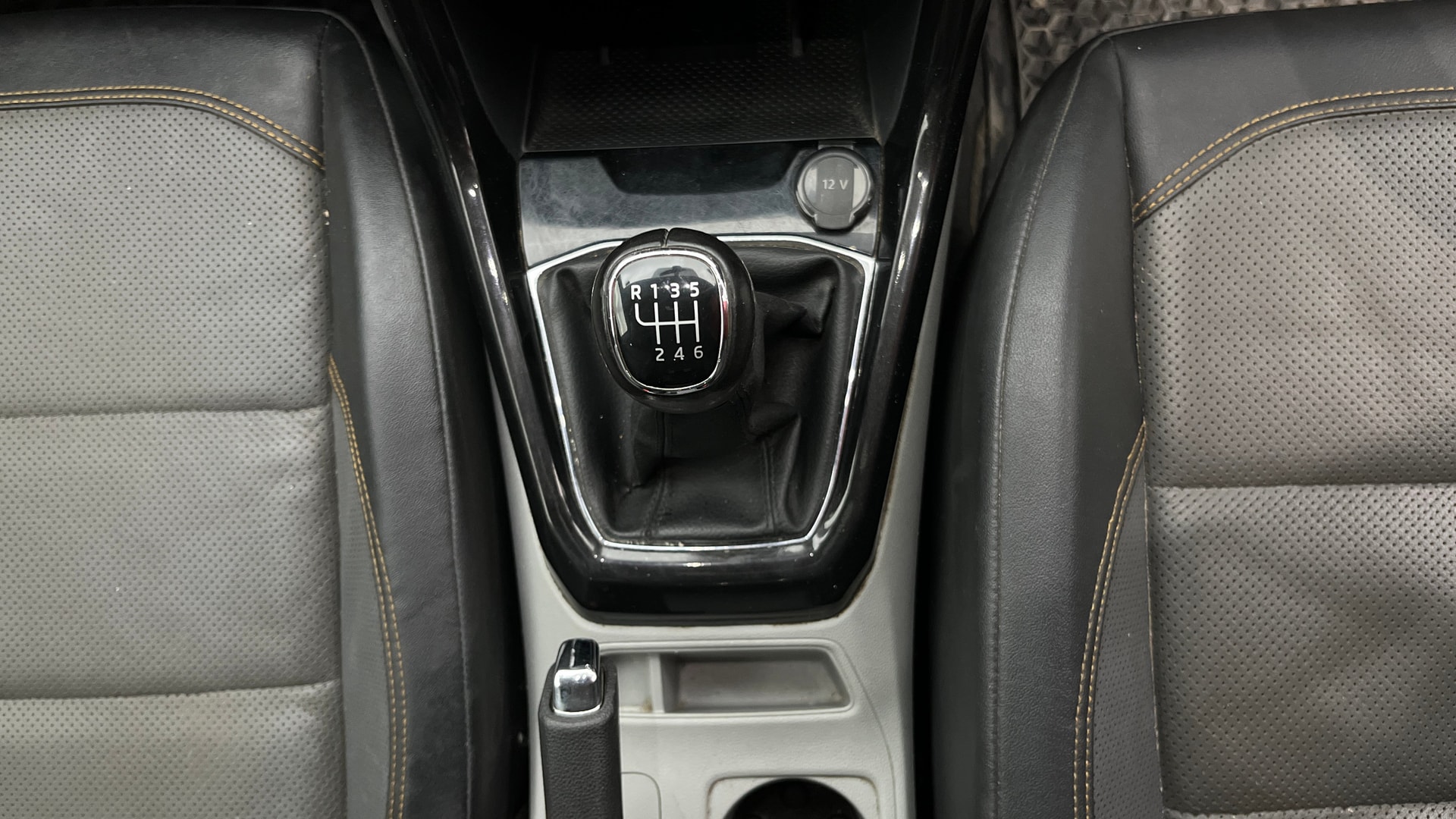 View 2021 Skoda Kushaq Style 1.0 TSI MT Image 40 Used 2021 Skoda Kushaq Style 1.0 TSI MT Image 40