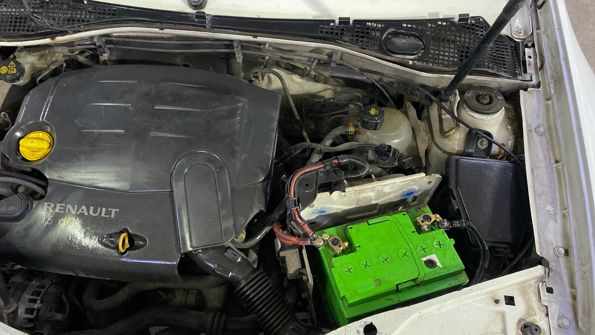 View 2014 Renault Duster Diesel 85PS STD Image 31 Used 2014 Renault Duster Diesel 85PS STD Image 31