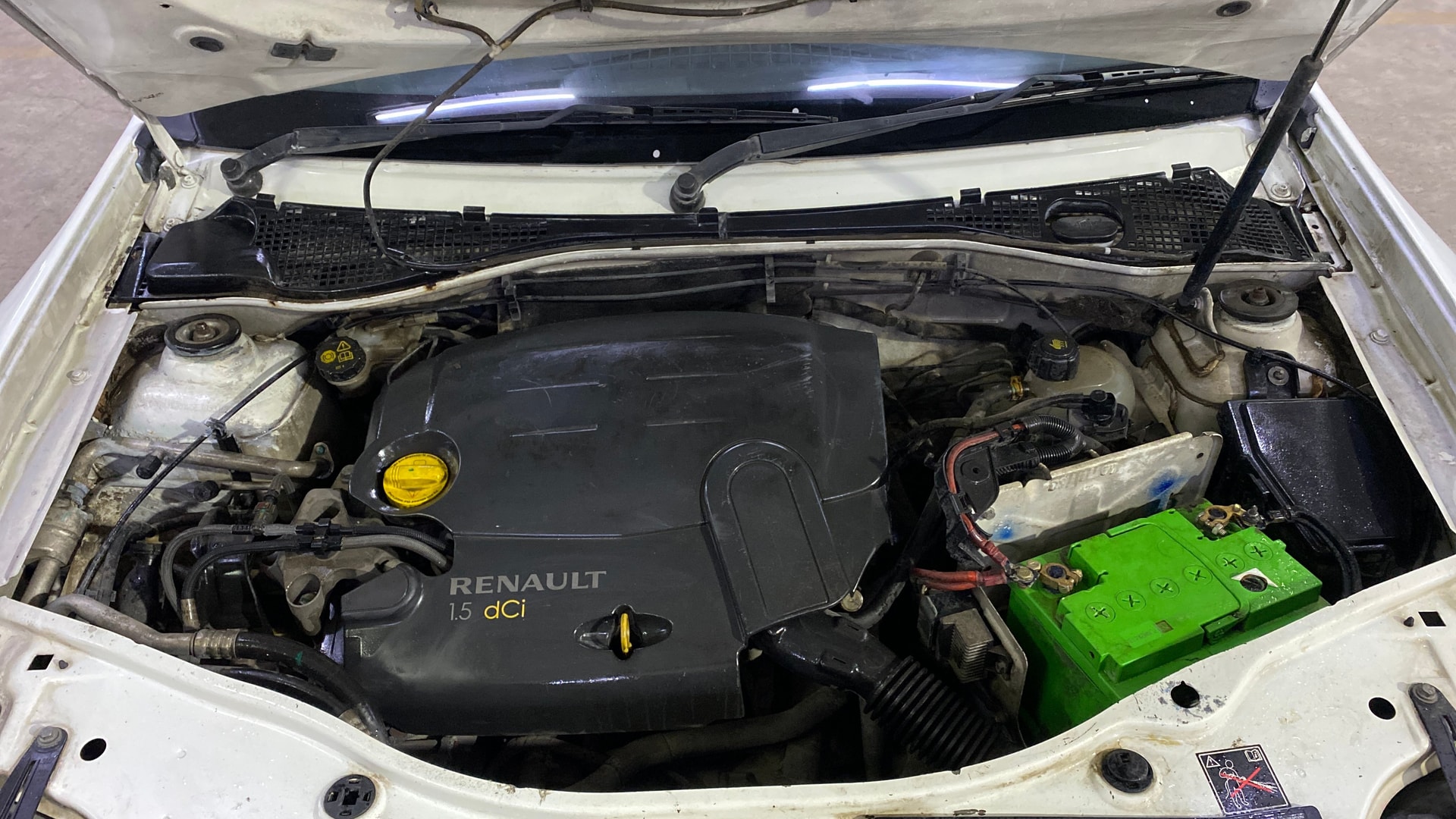 View 2014 Renault Duster Diesel 85PS STD Image 47 Used 2014 Renault Duster Diesel 85PS STD Image 47
