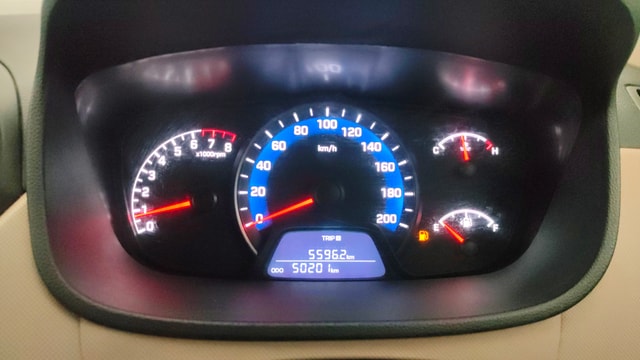 View Hyundai Xcent Image 33 Used Hyundai Xcent Image 33