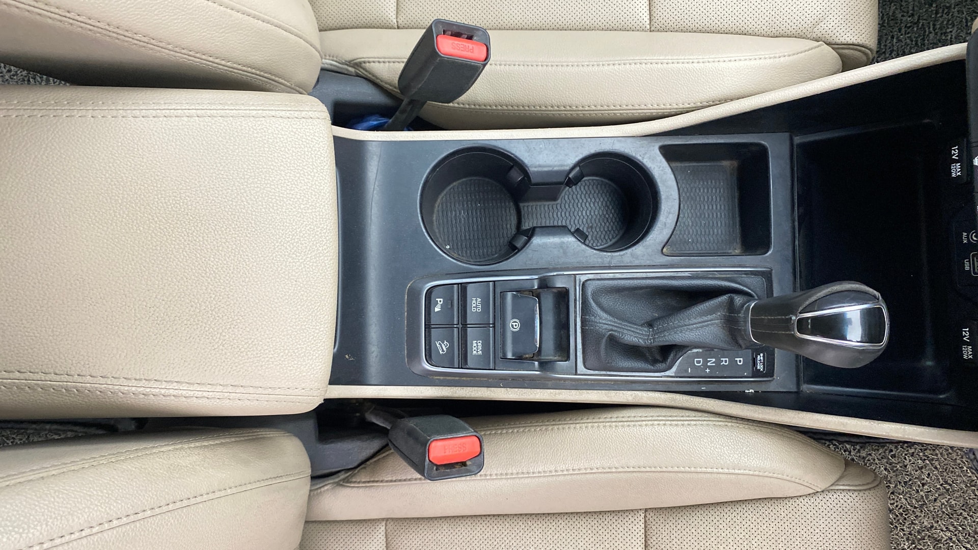 View 2019 Hyundai Tucson R 2.0 6-Speed Automatic GL BS IV Image 41 Used 2019 Hyundai Tucson R 2.0 6-Speed Automatic GL BS IV Image 41