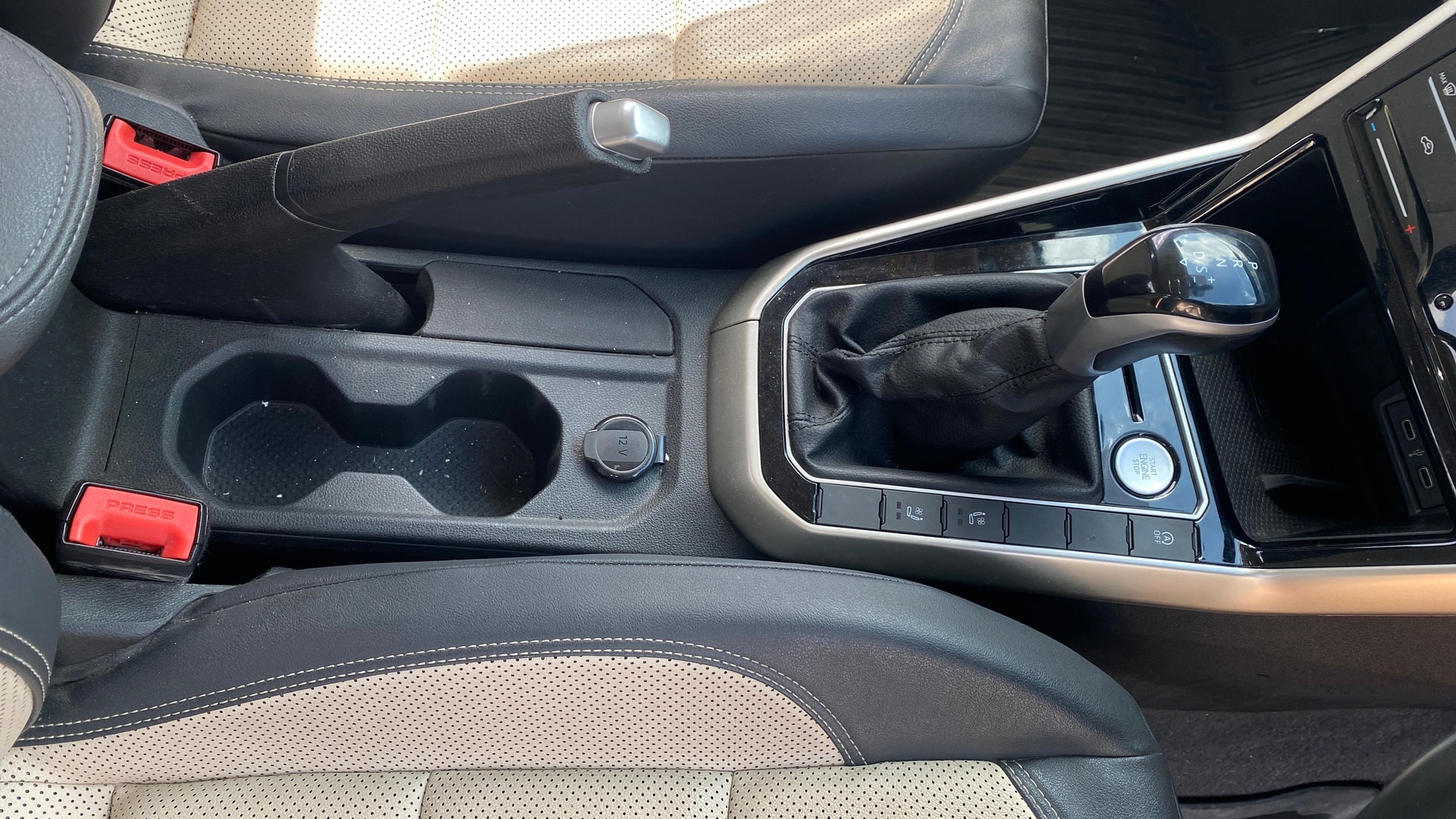 View 2024 Volkswagen Virtus Topline 1.0 TSI MT Image 41 Used 2024 Volkswagen Virtus Topline 1.0 TSI MT Image 41