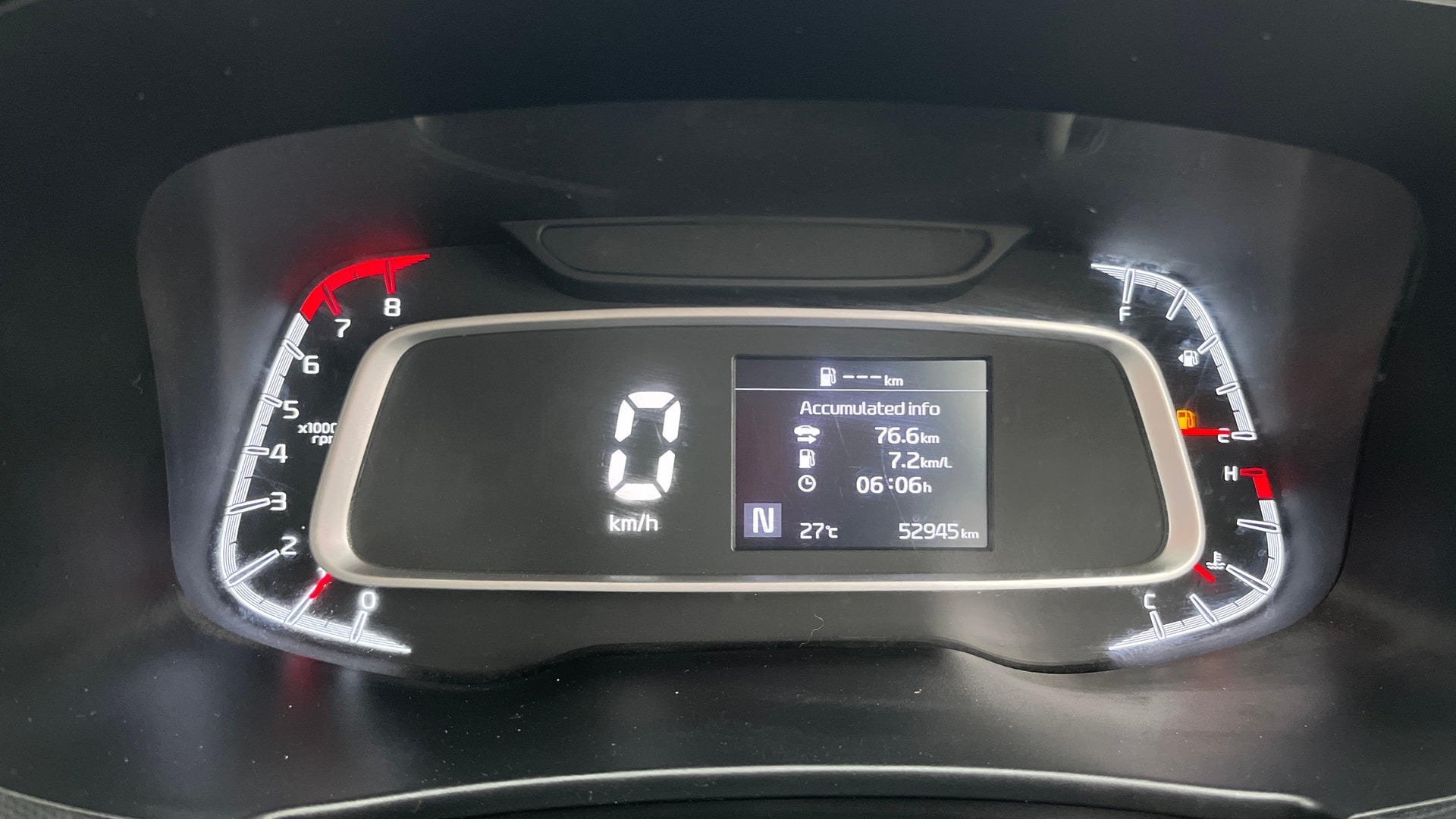 View 2021 Kia Sonet HTX iMT Petrol Image 21 Used 2021 Kia Sonet HTX iMT Petrol Image 21