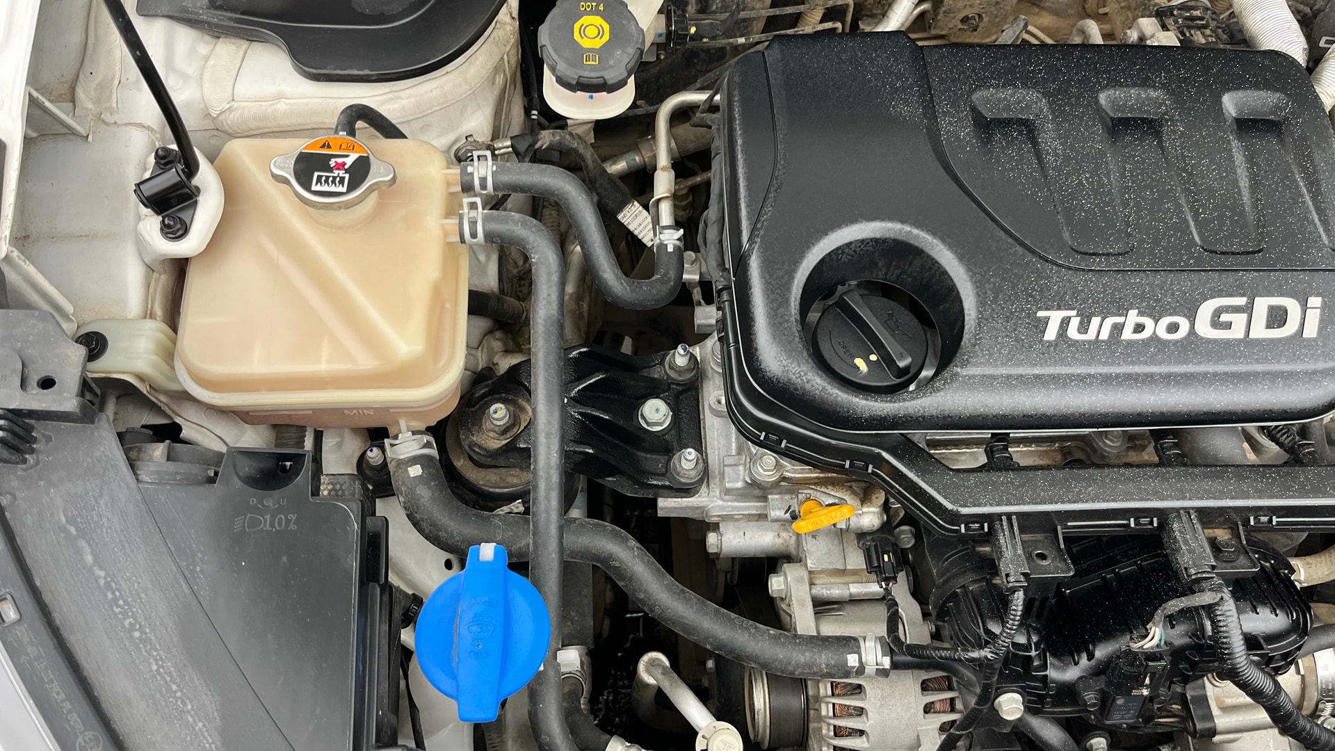 View 2021 Kia Sonet HTX iMT Petrol Image 25 Used 2021 Kia Sonet HTX iMT Petrol Image 25