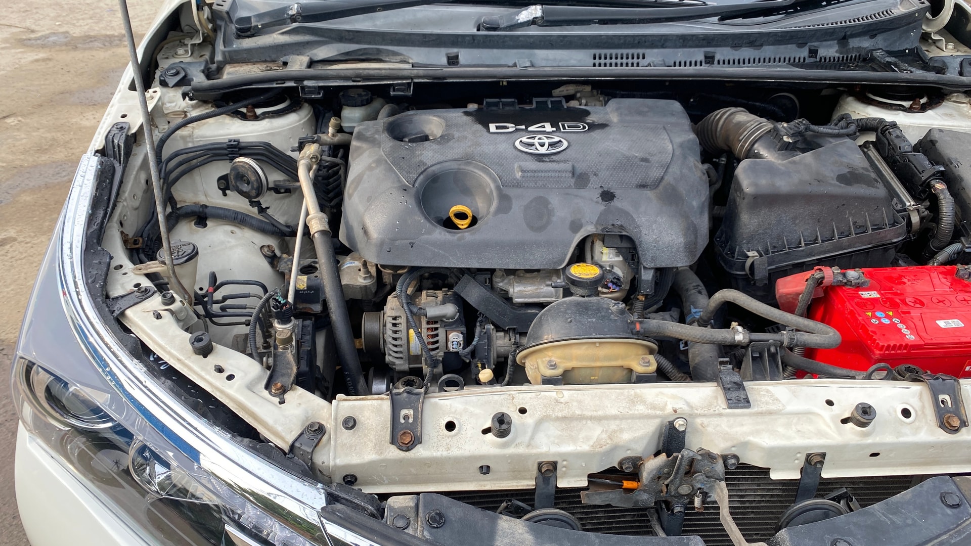 View 2015 Toyota Corolla Altis Diesel GL Image 4 Used 2015 Toyota Corolla Altis Diesel GL Image 4