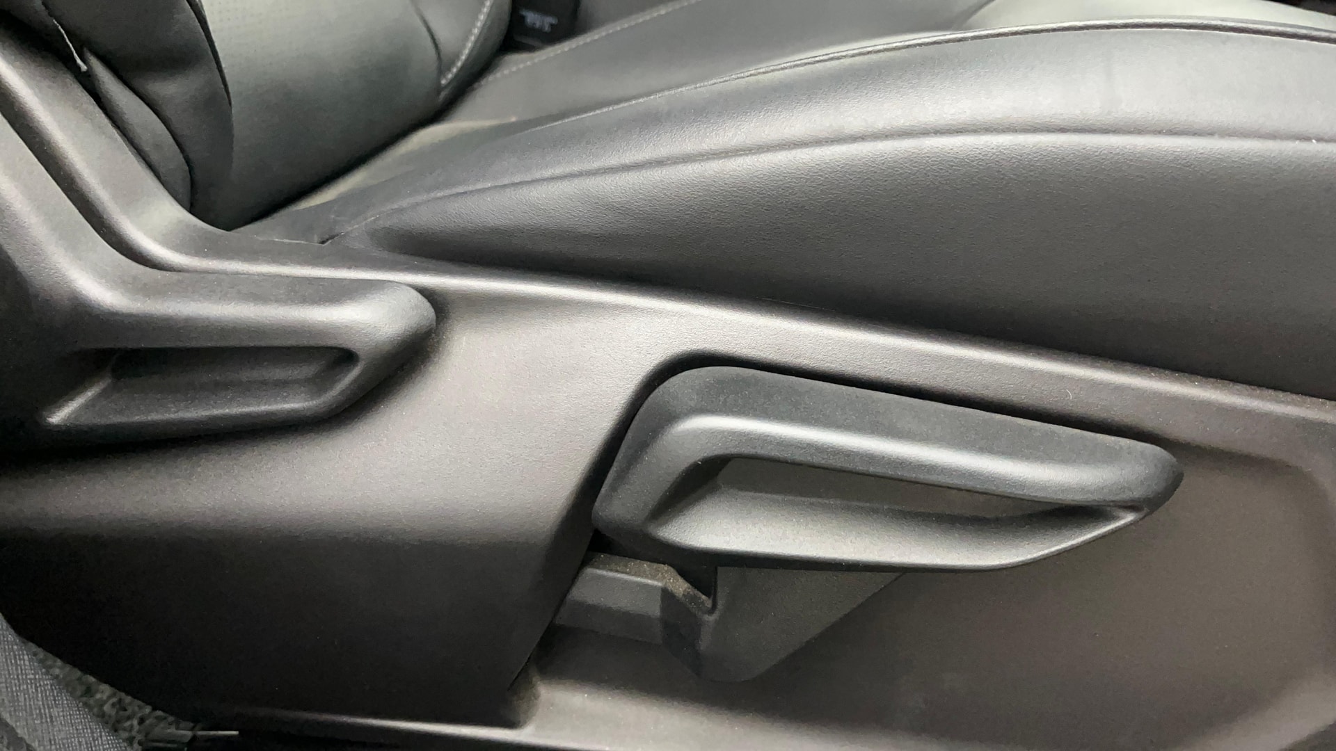 View 2023 Tata Nexon Revotron XE Image 11 Used 2023 Tata Nexon Revotron XE Image 11