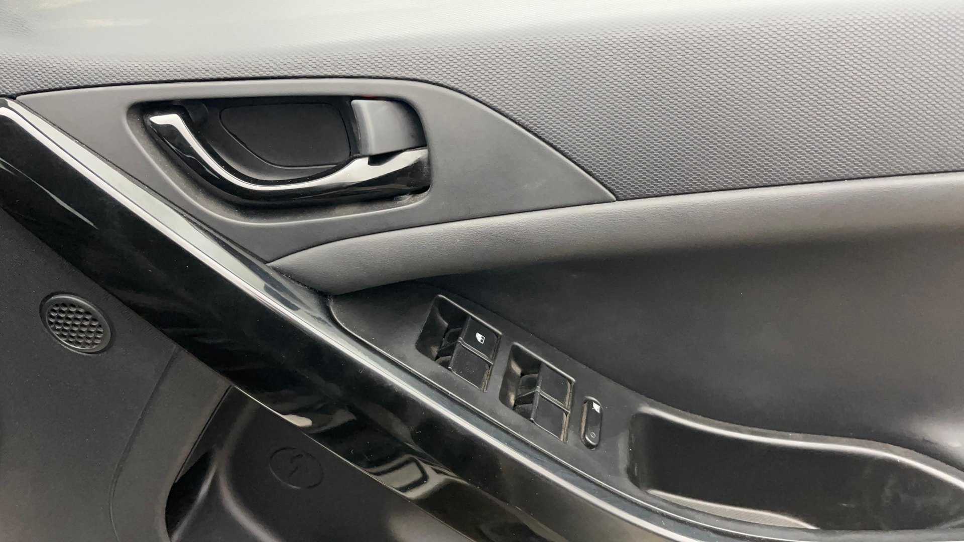 View 2023 Tata Nexon Revotron XE Image 40 Used 2023 Tata Nexon Revotron XE Image 40