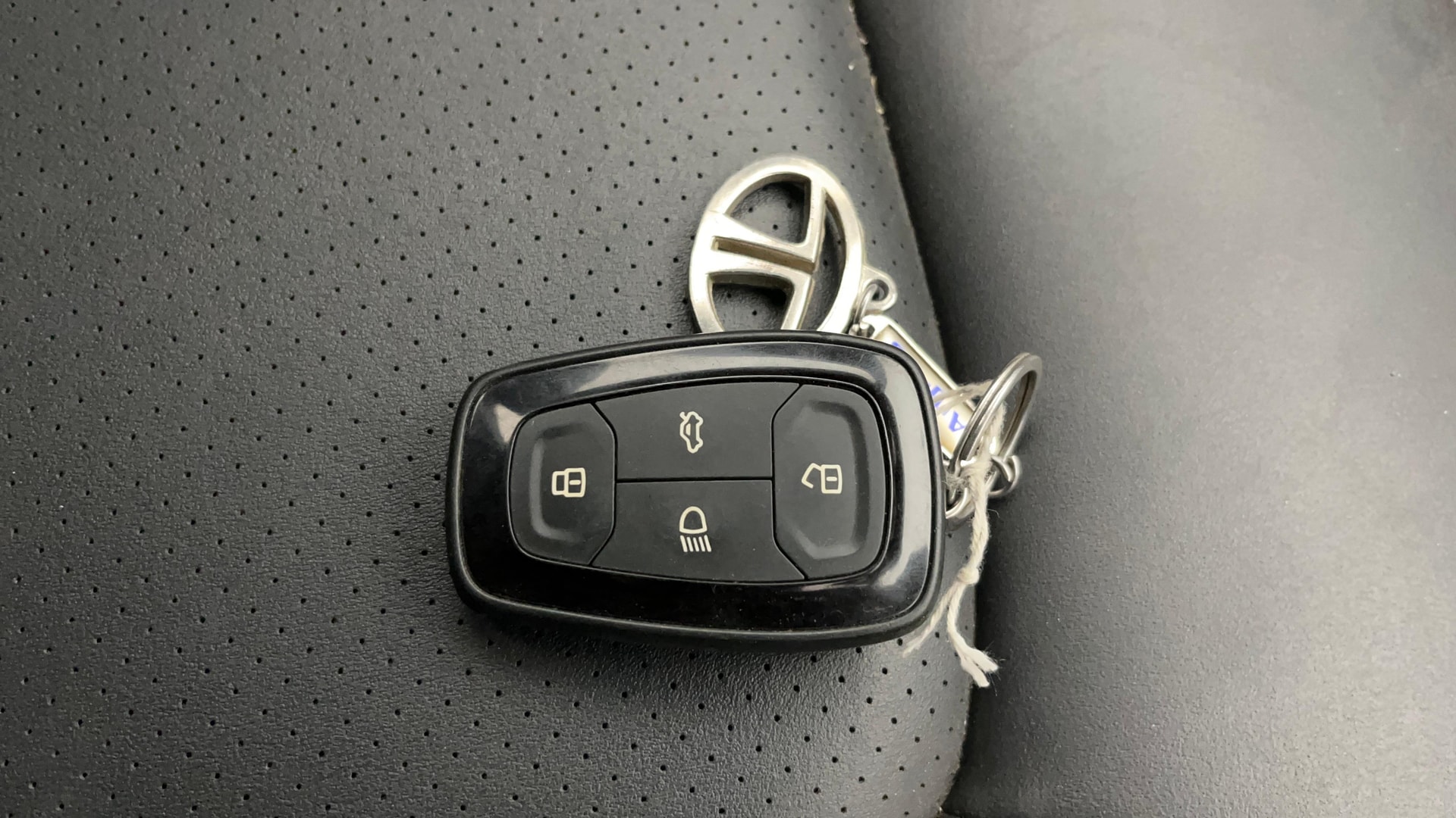 View 2023 Tata Nexon Revotron XE Image 19 Used 2023 Tata Nexon Revotron XE Image 19