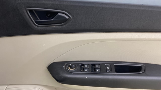 View Renault Triber Image 33 Used Renault Triber Image 33