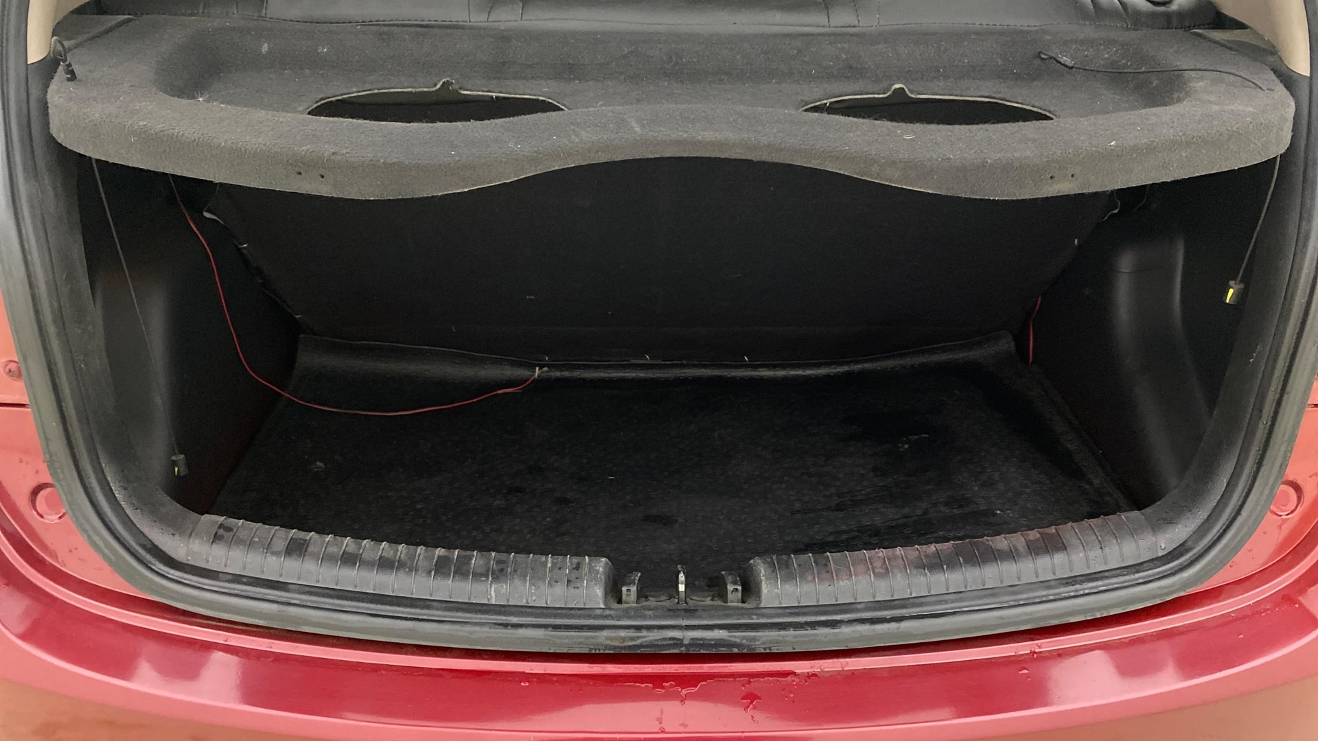 View 2015 Hyundai Grand i10 Sportz 1.2 Kappa Image 10 Used 2015 Hyundai Grand i10 Sportz 1.2 Kappa Image 10