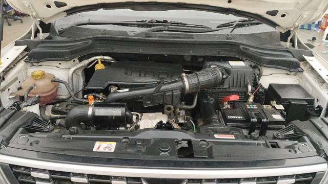 View Mahindra XUV300 Image 42 Used Mahindra XUV300 Image 42