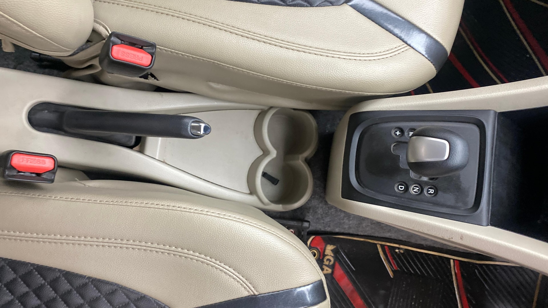 View 2019 Maruti Suzuki 1000 Base Variant Image 37 Used 2019 Maruti Suzuki 1000 Base Variant Image 37