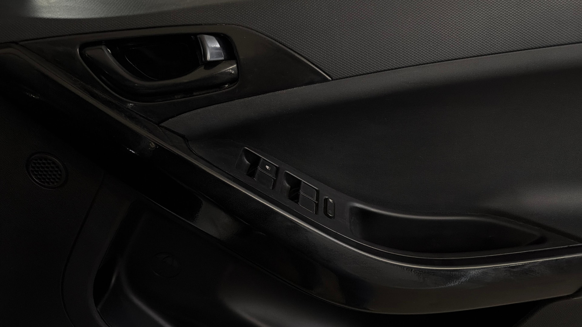 View 2022 Tata Nexon Revotron XM Image 32 Used 2022 Tata Nexon Revotron XM Image 32