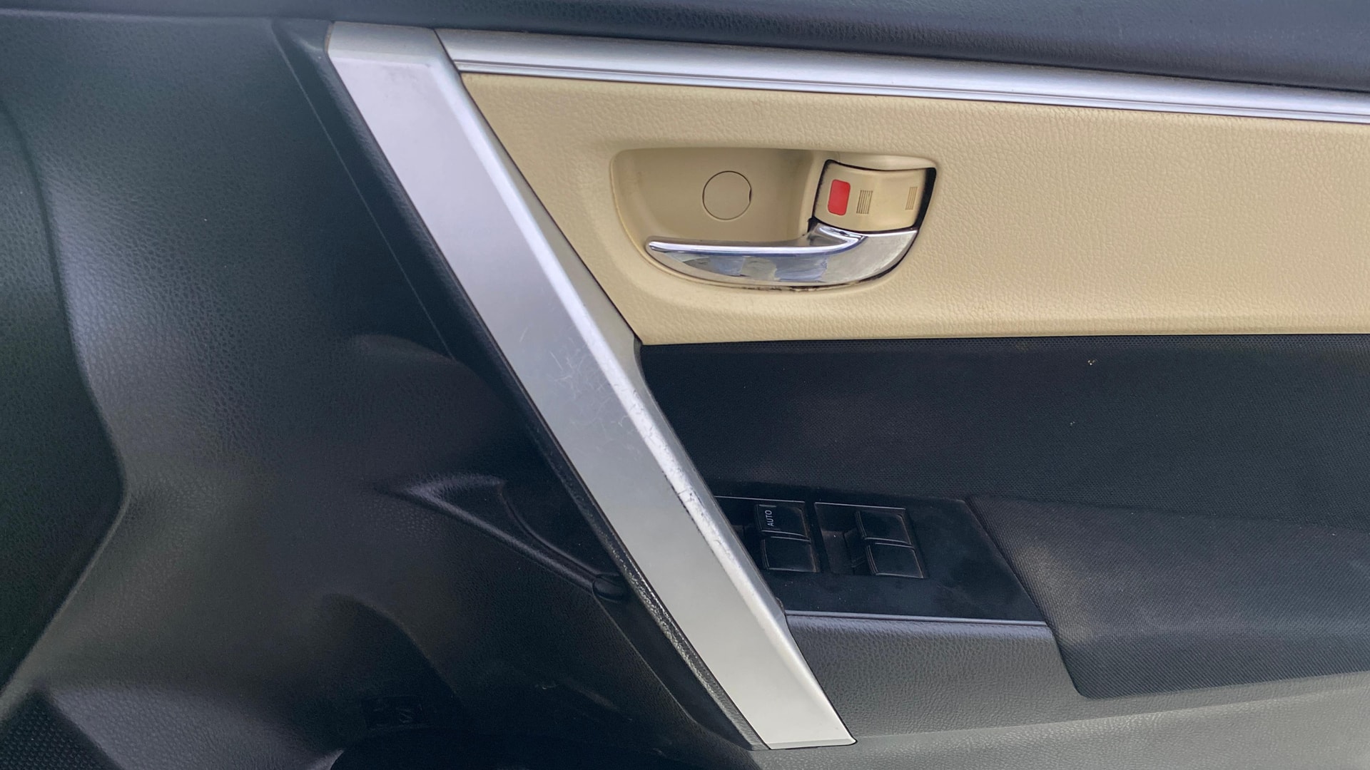 View 2018 Toyota Corolla Altis 1.8 GL Image 33 Used 2018 Toyota Corolla Altis 1.8 GL Image 33