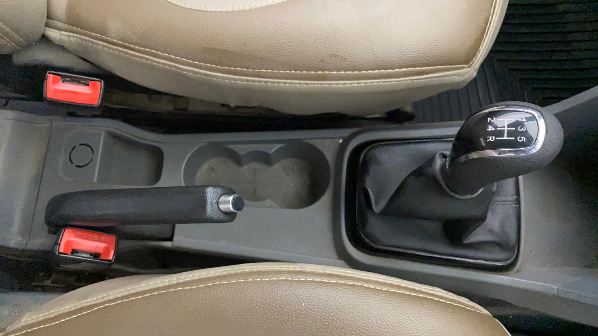 View 2018 Tata Tigor XT Petrol Image 37 Used 2018 Tata Tigor XT Petrol Image 37