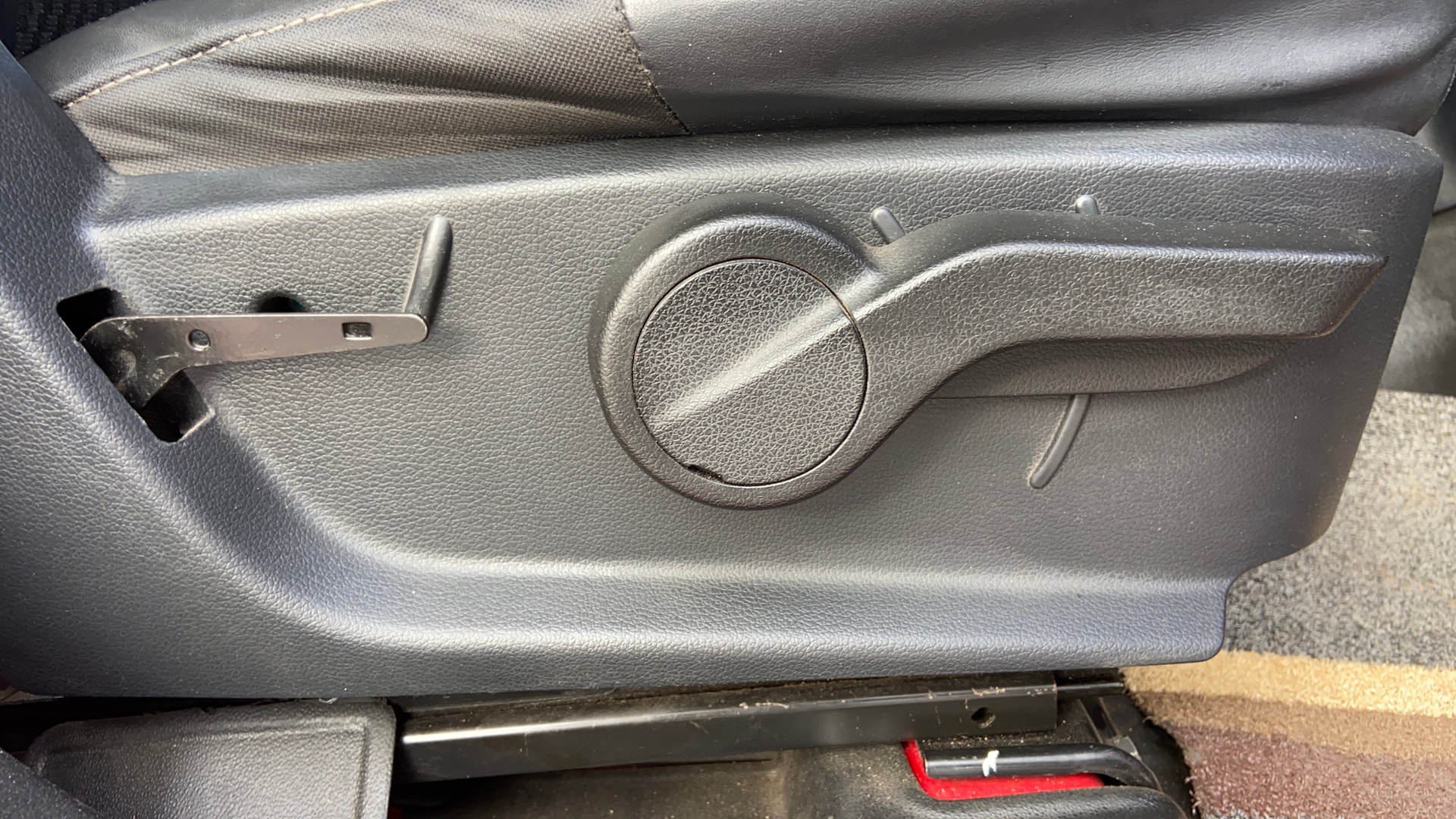 View 2021 Mahindra Thar AX Standard Manual Soft Top 6 Seater Image 19 Used 2021 Mahindra Thar AX Standard Manual Soft Top 6 Seater Image 19