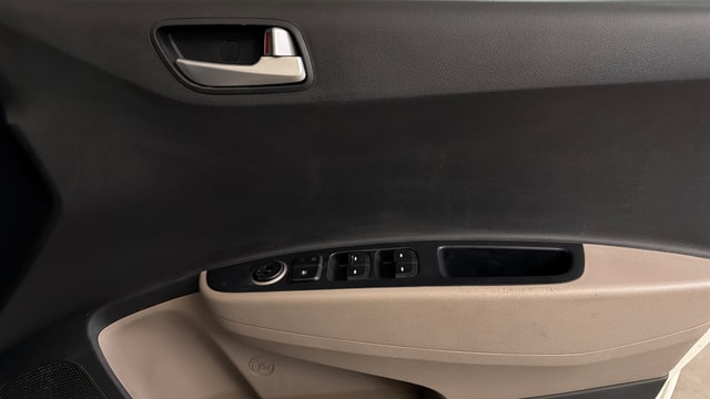 View Hyundai Grand i10 Image 32 Used Hyundai Grand i10 Image 32