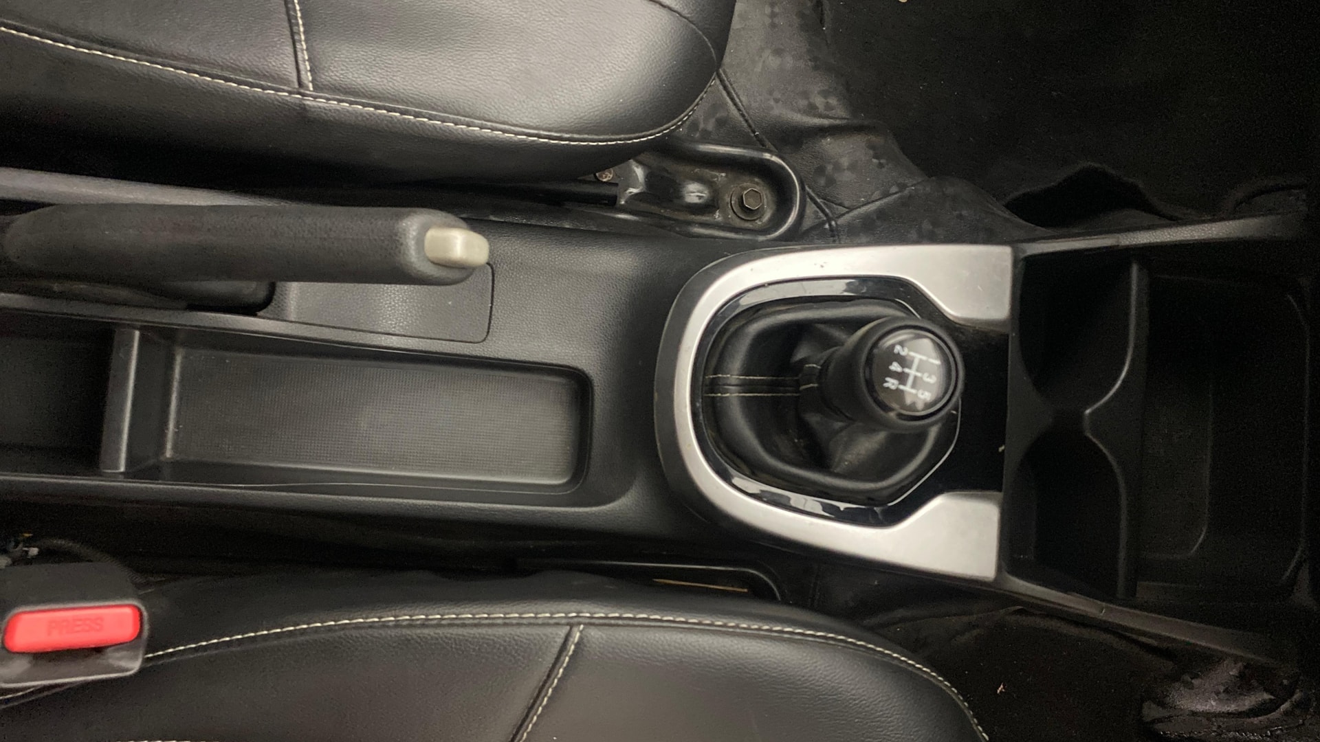 View 2021 Honda WR-V S MT Diesel Edge Edition Image 38 Used 2021 Honda WR-V S MT Diesel Edge Edition Image 38