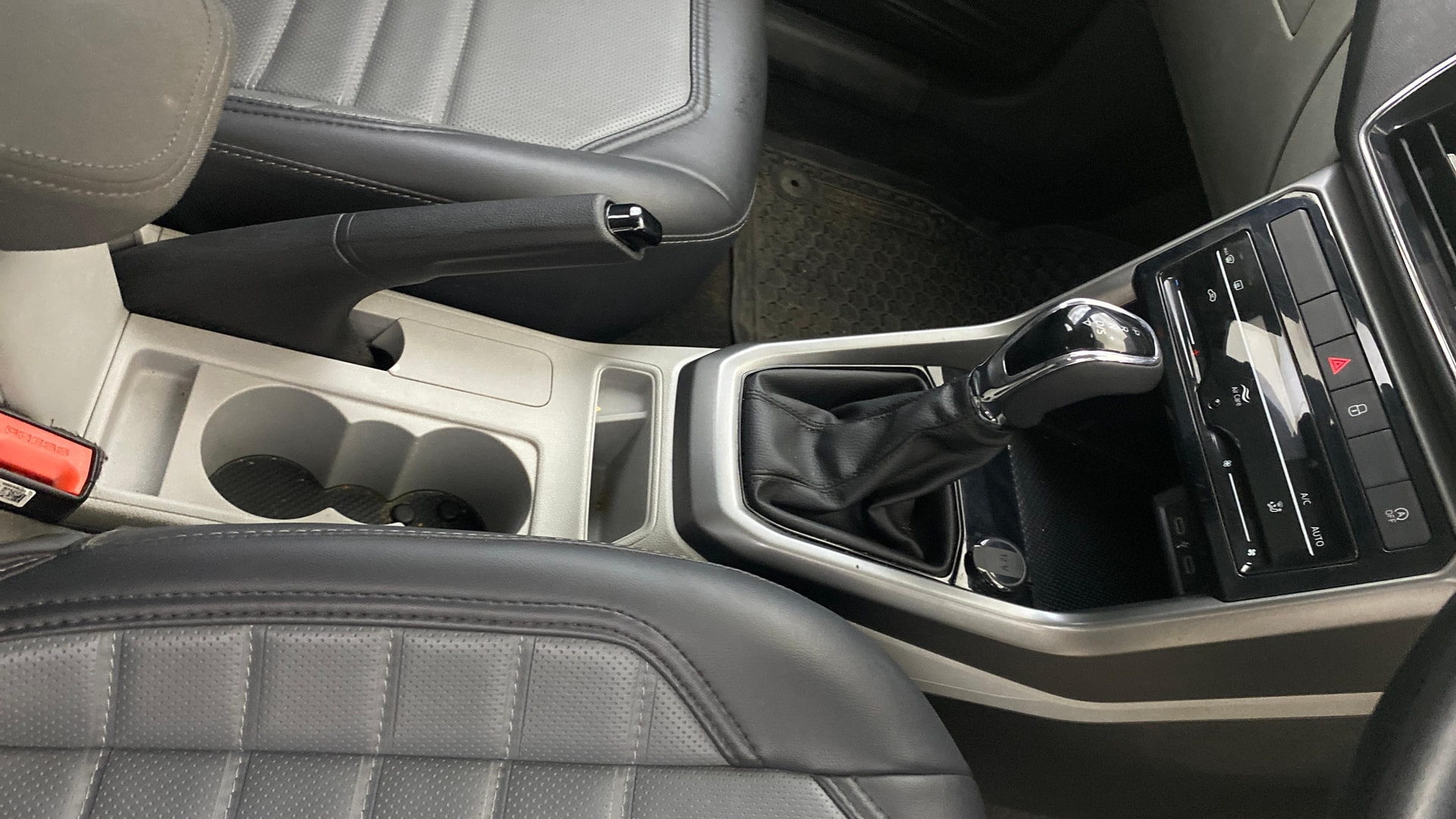 View 2022 Skoda Kushaq Ambition 1.0 TSI AT Image 38 Used 2022 Skoda Kushaq Ambition 1.0 TSI AT Image 38