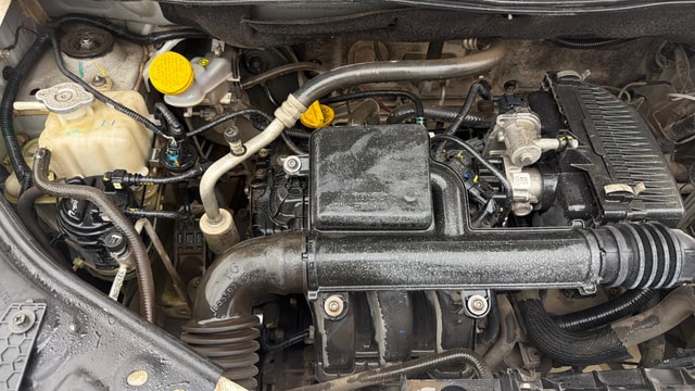 View Nissan Magnite Image 3 Used Nissan Magnite Image 3