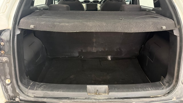 View Nissan Magnite Image 10 Used Nissan Magnite Image 10