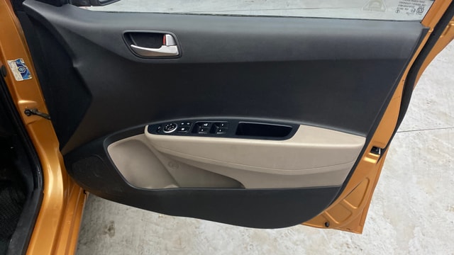 View Hyundai Grand i10 Image 32 Used Hyundai Grand i10 Image 32