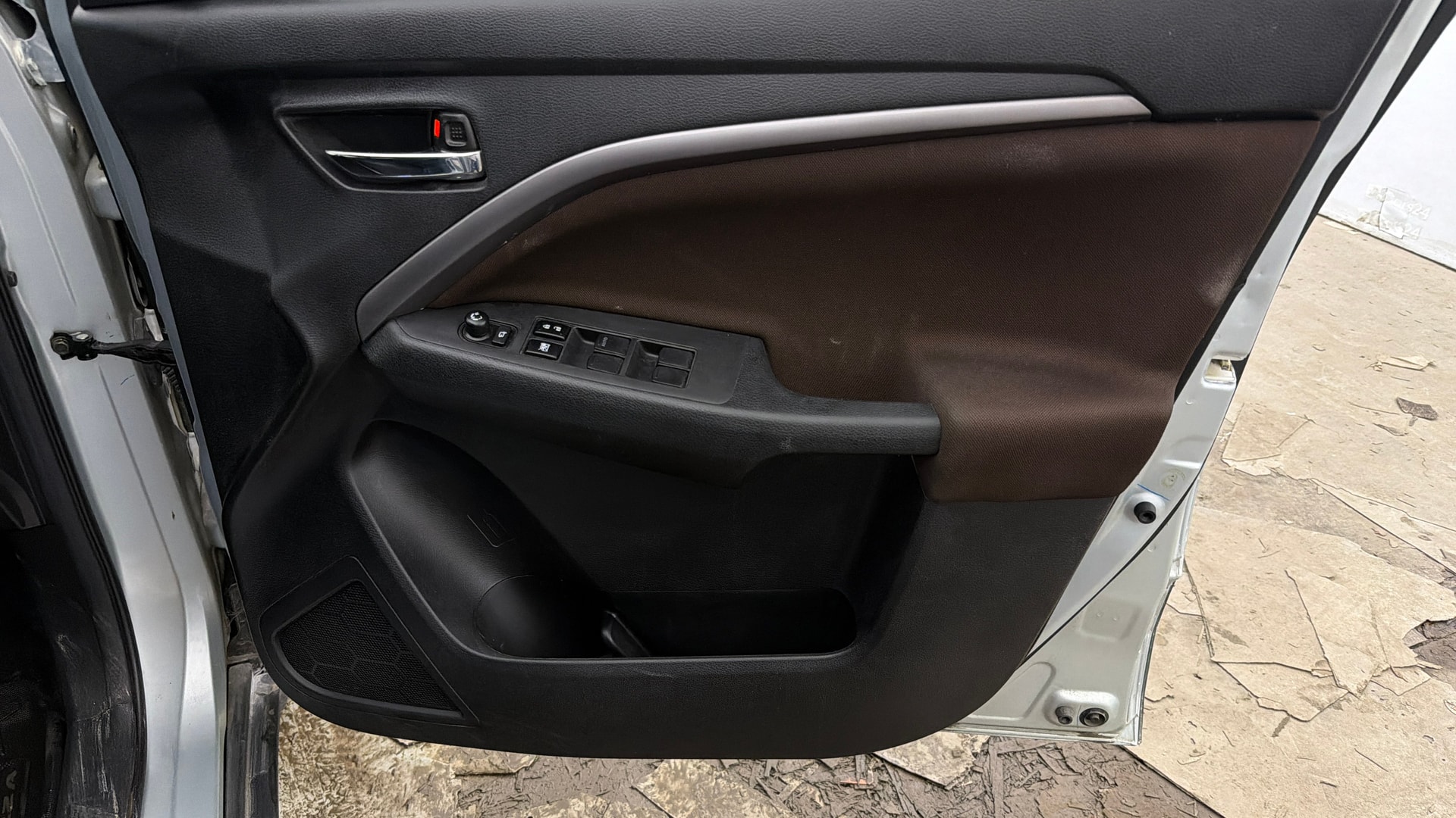 View 2023 Maruti Suzuki 1000 Base Variant Image 35 Used 2023 Maruti Suzuki 1000 Base Variant Image 35