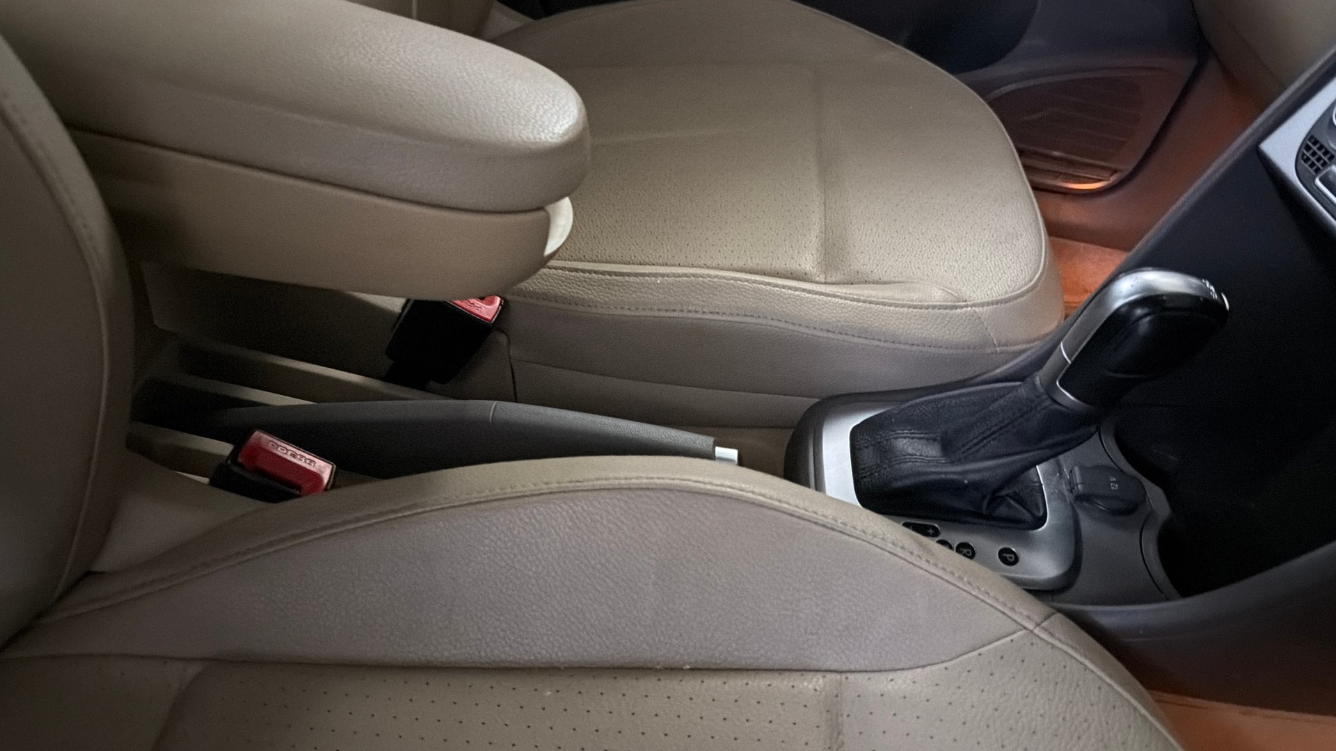 View 2016 Volkswagen Vento DSG Image 38 Used 2016 Volkswagen Vento DSG Image 38