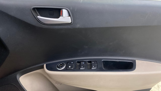 View Hyundai Grand i10 Image 32 Used Hyundai Grand i10 Image 32