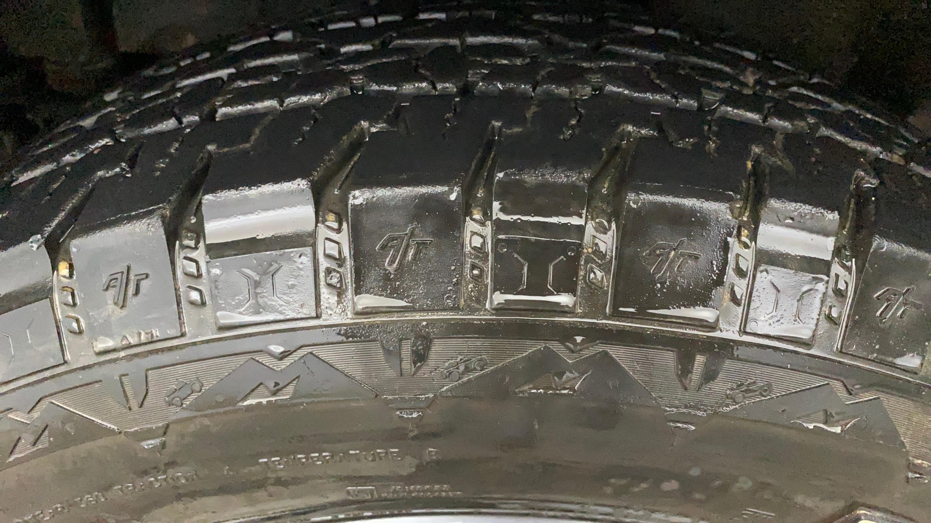 View 2023 Mahindra Thar AX Standard Manual Soft Top 6 Seater Image 12 Used 2023 Mahindra Thar AX Standard Manual Soft Top 6 Seater Image 12