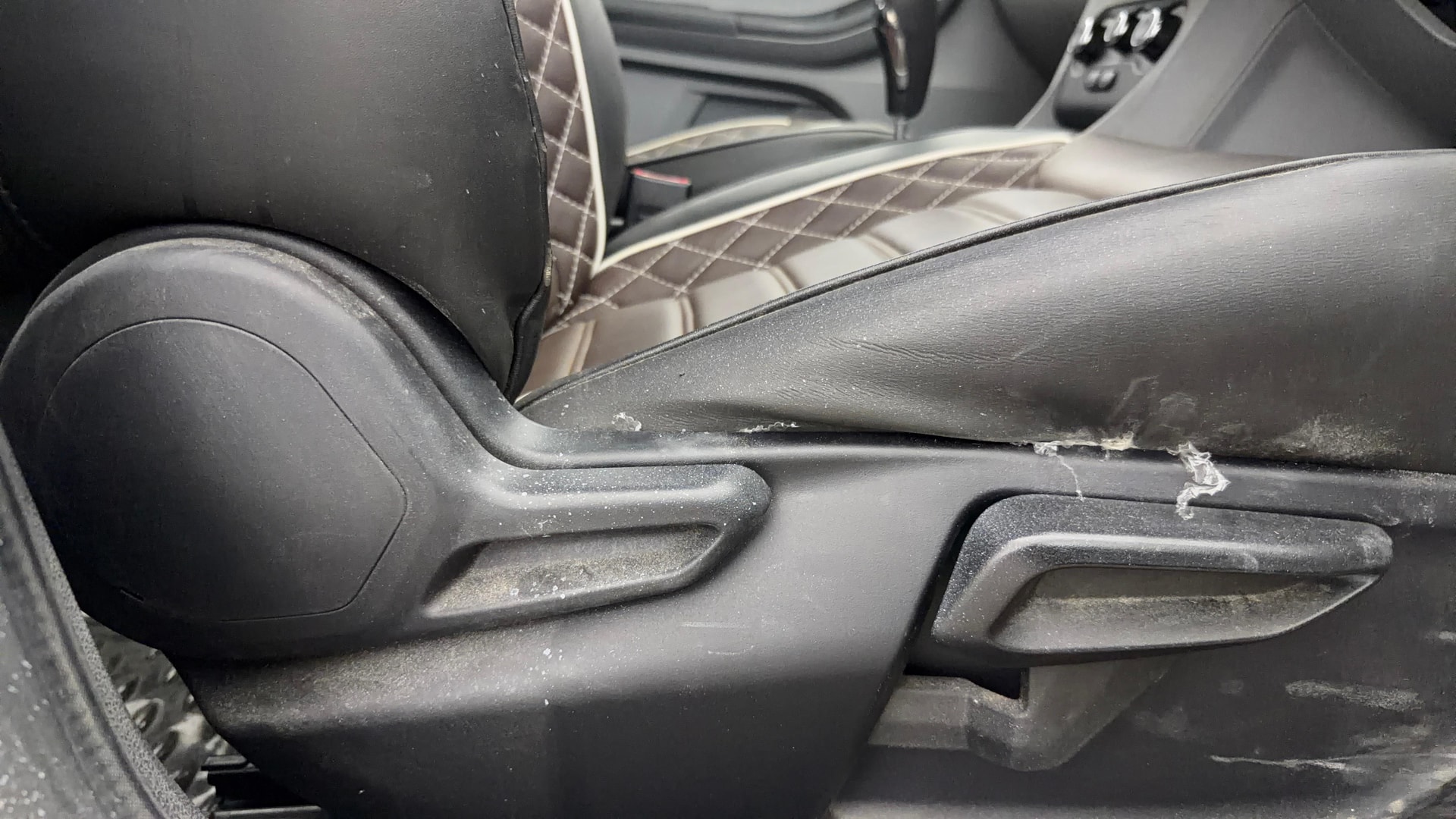 View 2022 Tata Tiago Revotorq XB Image 18 Used 2022 Tata Tiago Revotorq XB Image 18